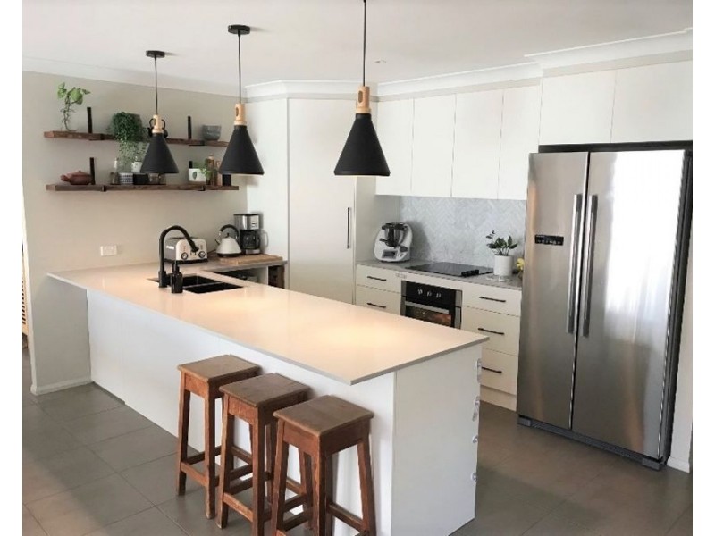 53 Sunset Drive, Glenvale QLD 4350