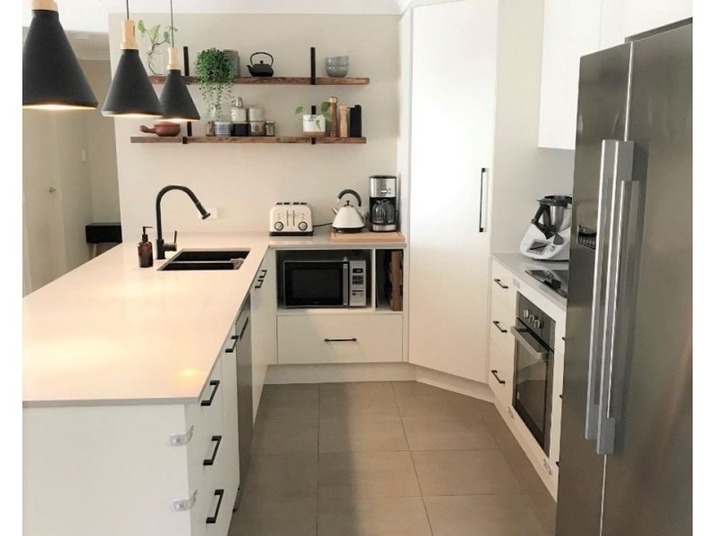 53 Sunset Drive, Glenvale QLD 4350