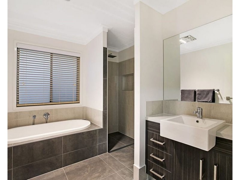 6 Wild Street, Westbrook QLD 4350