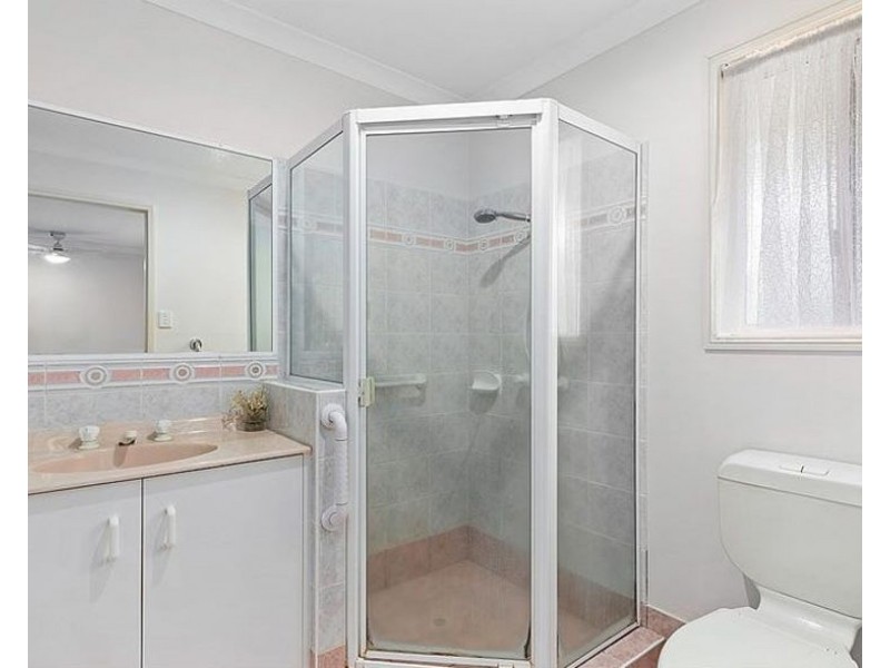 5 Edwin Court, Centenary Heights QLD 4350