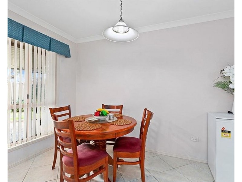 5 Edwin Court, Centenary Heights QLD 4350