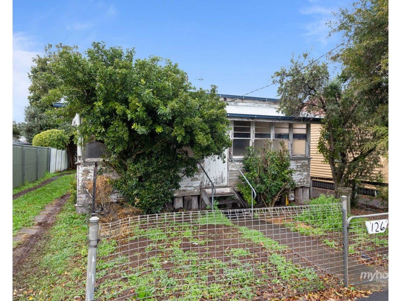 126 West Street, Toowoomba City QLD 4350 the real estate agency For