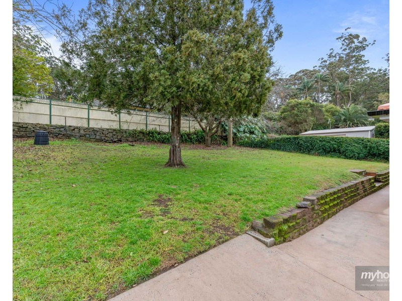 31 Range Street, Mount Lofty QLD 4350