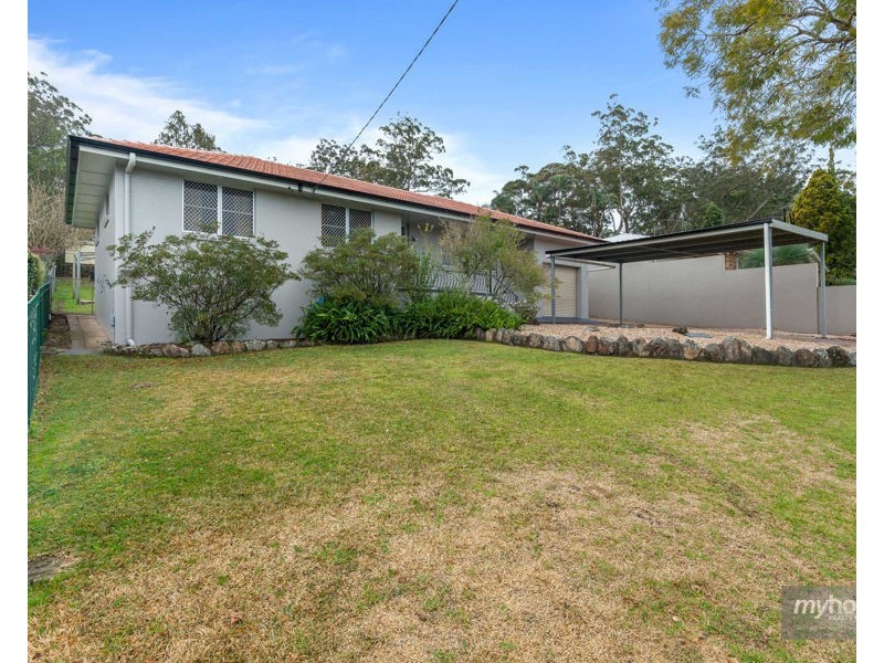 31 Range Street, Mount Lofty QLD 4350