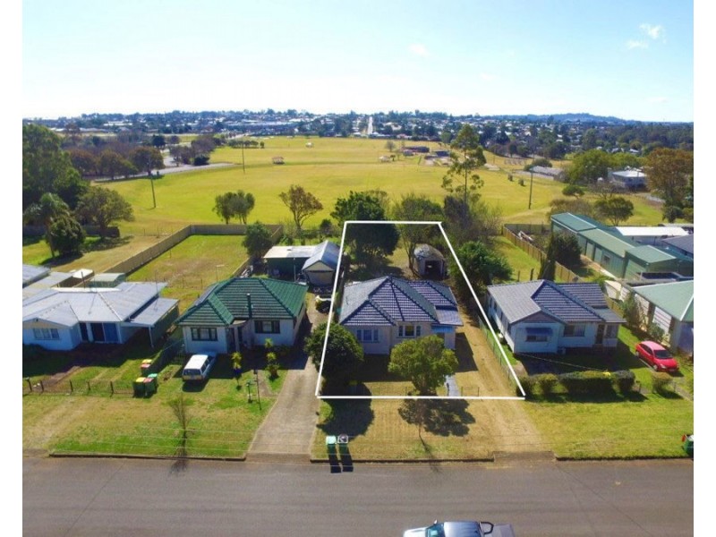 39 Dalmeny Street, Wilsonton QLD 4350