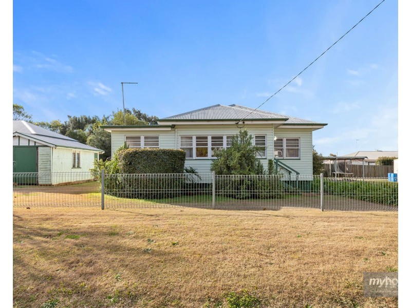 9 Victory Street, Newtown QLD 4350