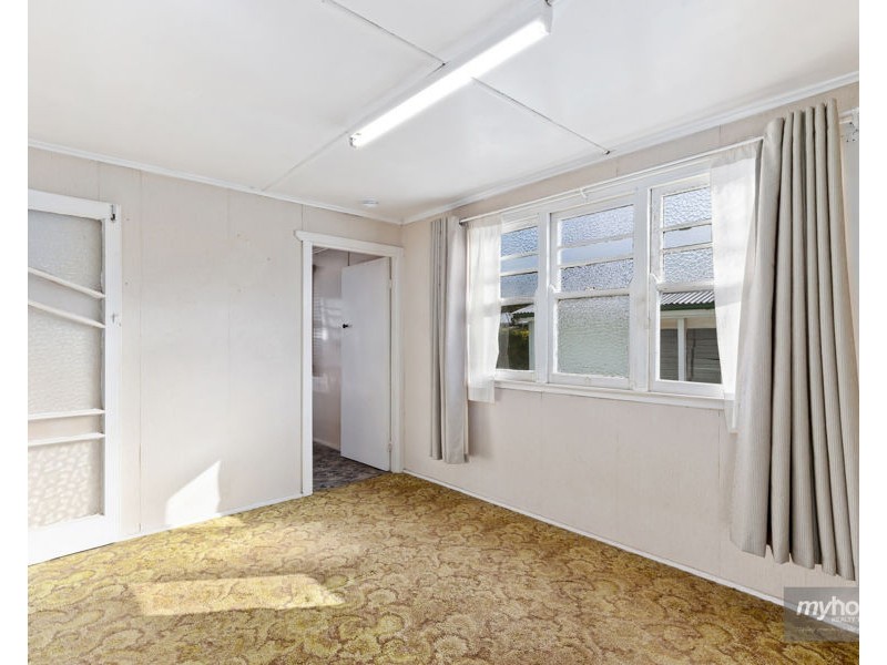 9 Victory Street, Newtown QLD 4350