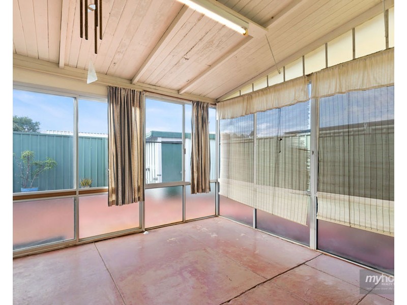 9 Victory Street, Newtown QLD 4350