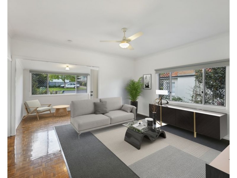 18 Rhyde Street, Mount Lofty QLD 4350