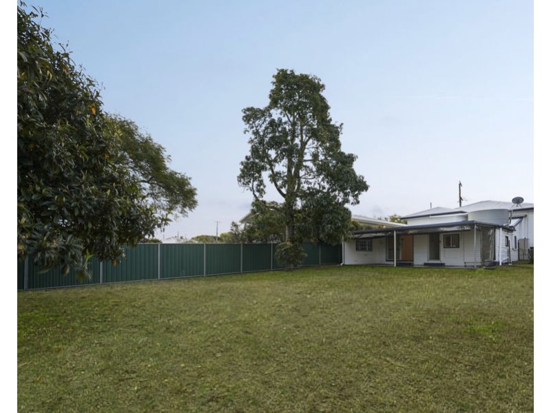 18 Rhyde Street, Mount Lofty QLD 4350