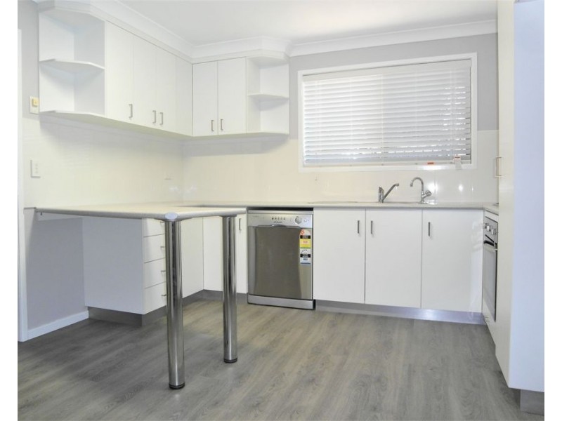 2/3 Sherry Street, Wilsonton Heights QLD 4350