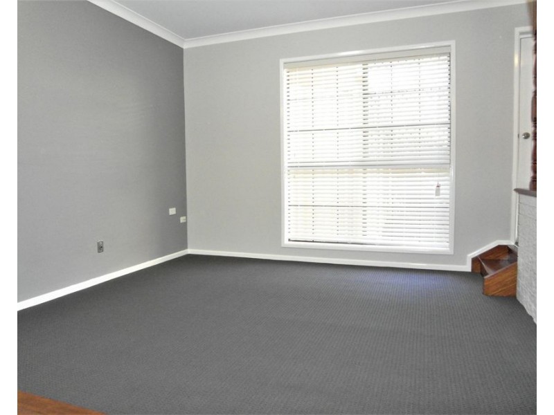 2/3 Sherry Street, Wilsonton Heights QLD 4350