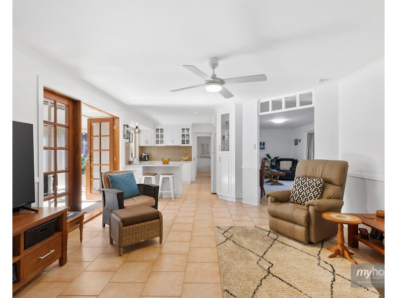 96 Jennifer Crescent, Darling Heights QLD 4350