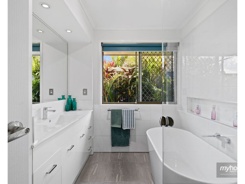 96 Jennifer Crescent, Darling Heights QLD 4350