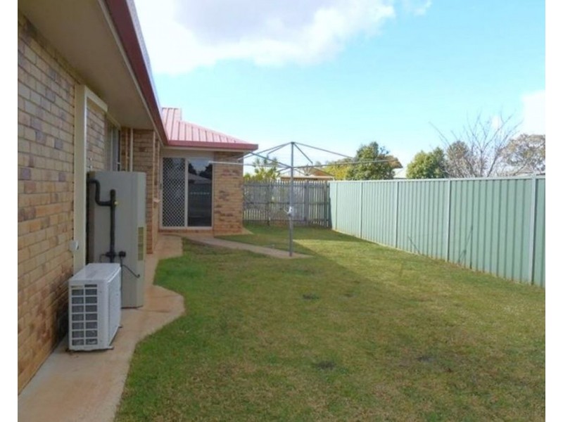 25 Emma Drive, Kearneys Spring QLD 4350
