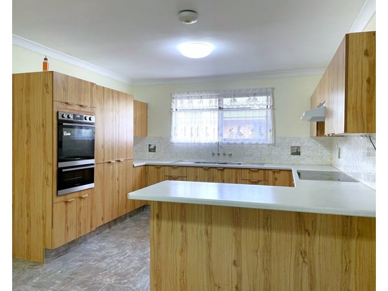 9 Winstanley Court, Newtown QLD 4350