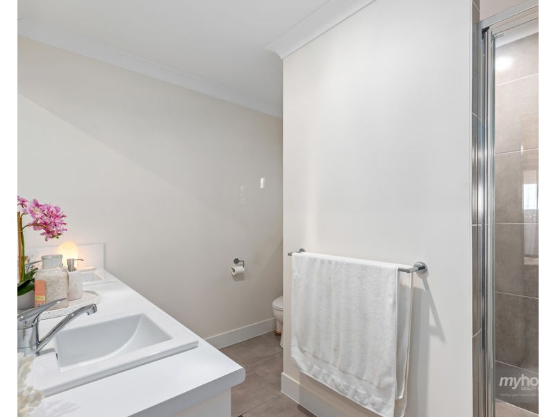 26 Dawn Drive, Glenvale QLD 4350