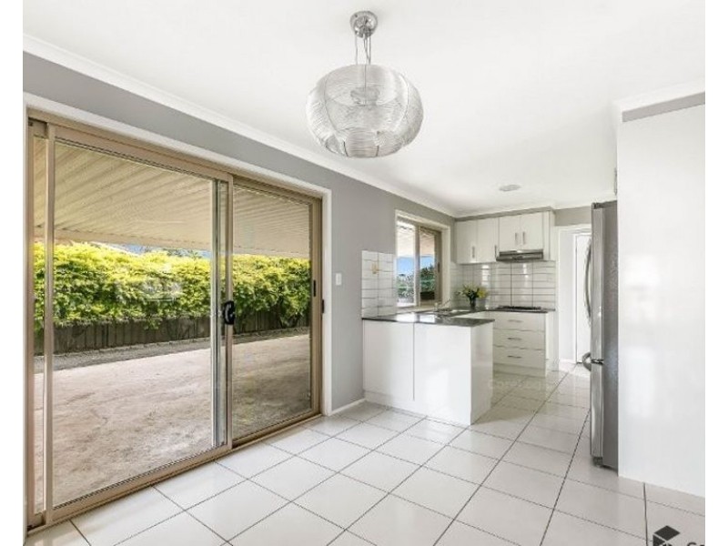 10 Balfour Street, Wyreema QLD 4352