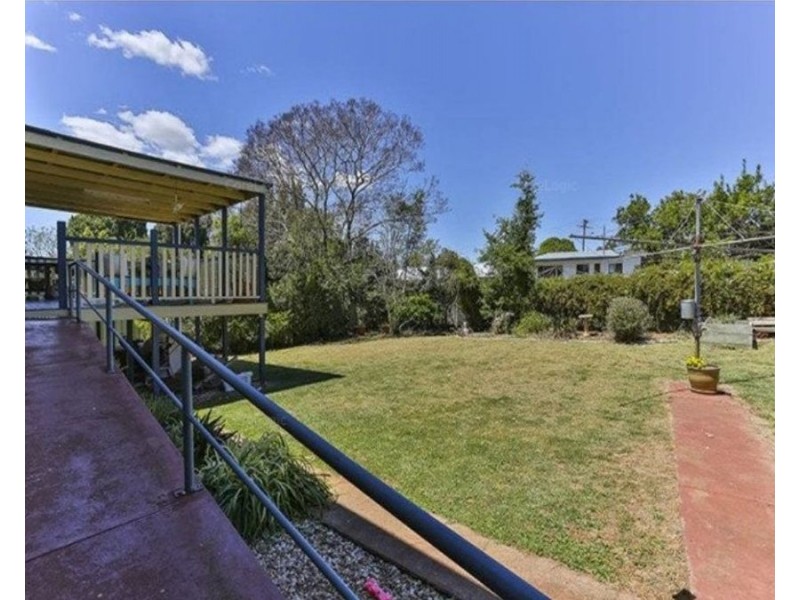12 McNamara Street, Centenary Heights QLD 4350