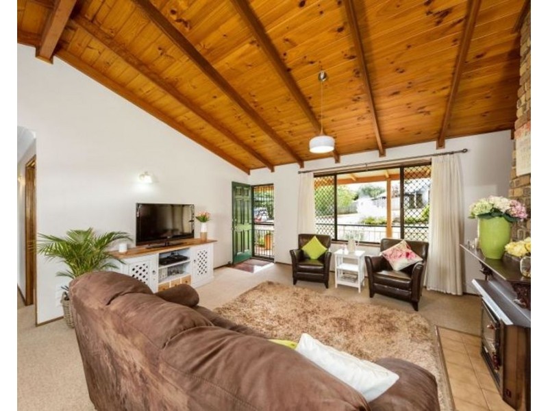 40 Hinkler Crescent, Wilsonton QLD 4350