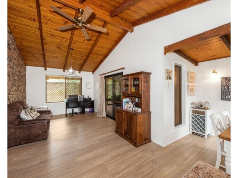 40 Hinkler Crescent, Wilsonton QLD 4350