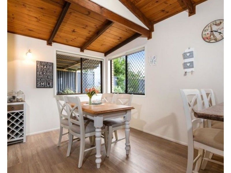 40 Hinkler Crescent, Wilsonton QLD 4350
