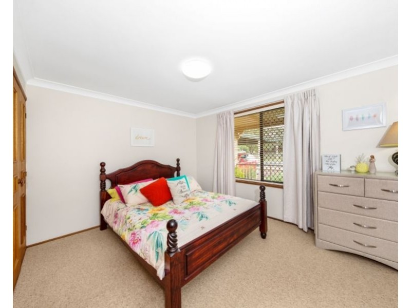 40 Hinkler Crescent, Wilsonton QLD 4350
