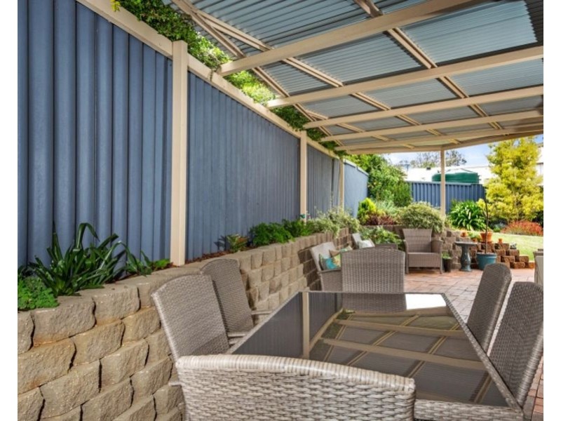 40 Hinkler Crescent, Wilsonton QLD 4350