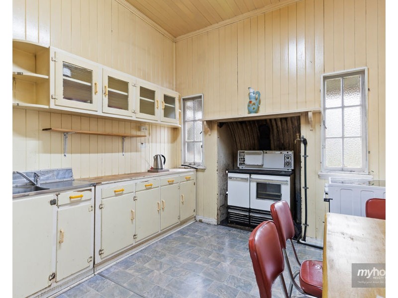 11 Aspect Street, North Toowoomba QLD 4350