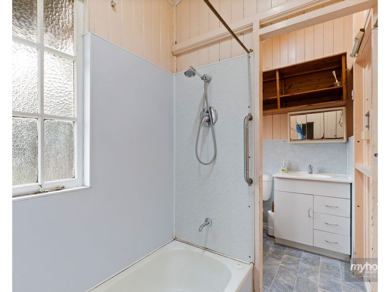 11 Aspect Street, North Toowoomba QLD 4350
