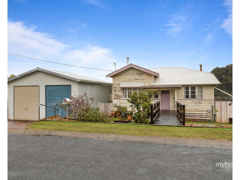 11 Aspect Street, North Toowoomba QLD 4350