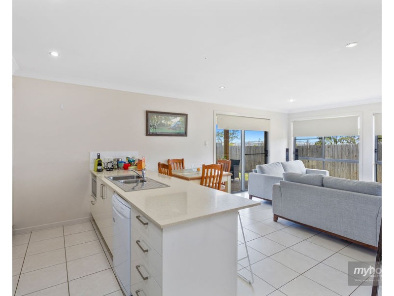 11A Cassidy Terrace, Mount Kynoch QLD 4350