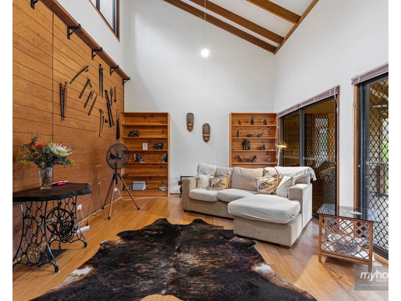 10 Holly Avenue, Highfields QLD 4352