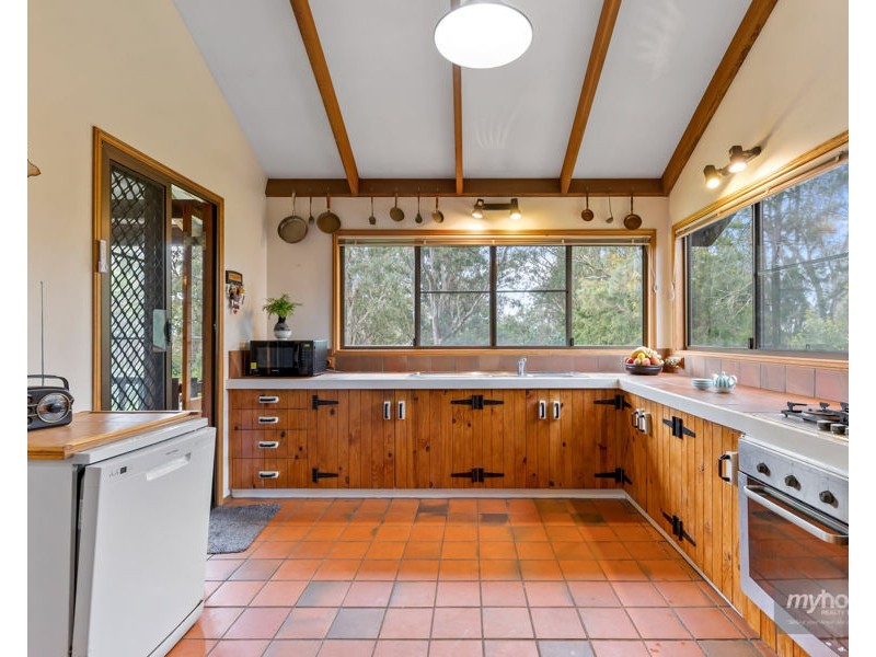 10 Holly Avenue, Highfields QLD 4352