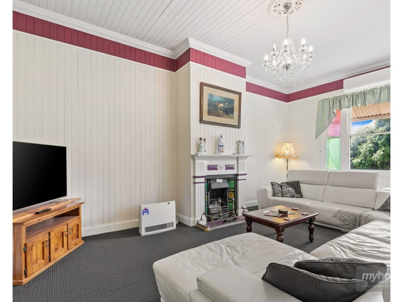69 West Street, Newtown QLD 4350