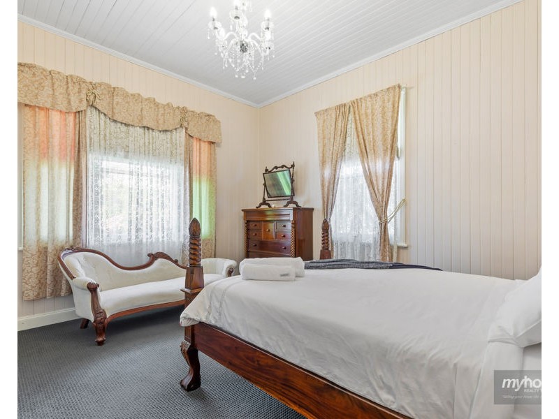 69 West Street, Newtown QLD 4350
