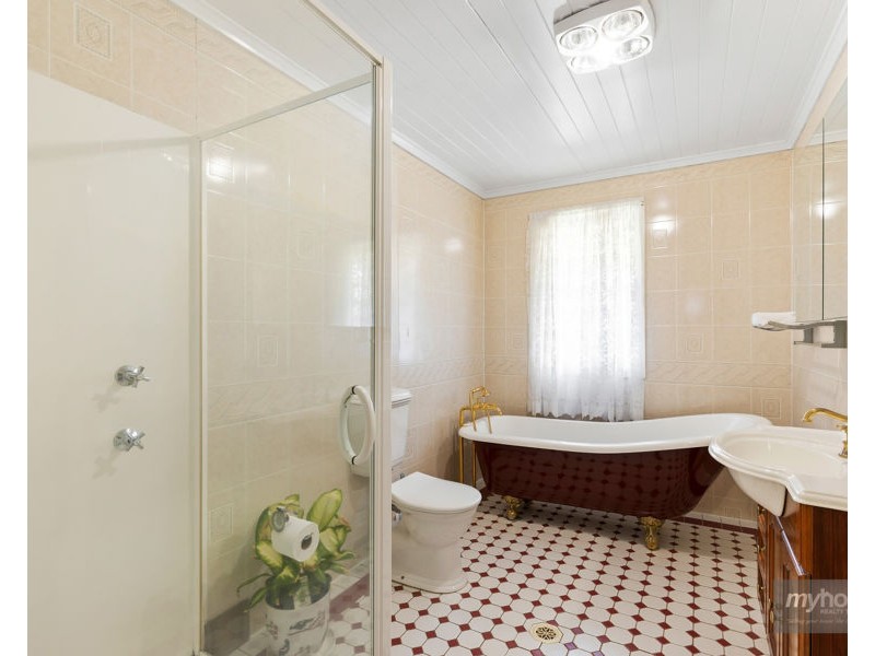 69 West Street, Newtown QLD 4350