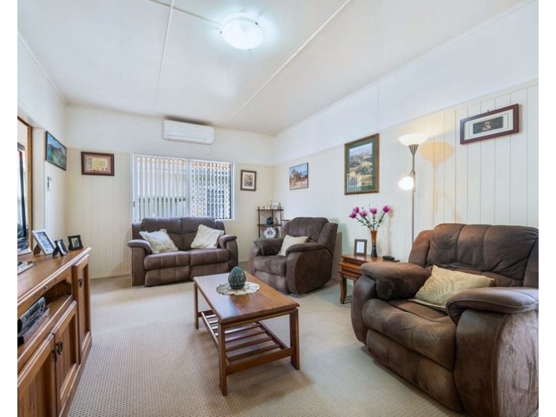 21 Charlotte Street, Newtown QLD 4350