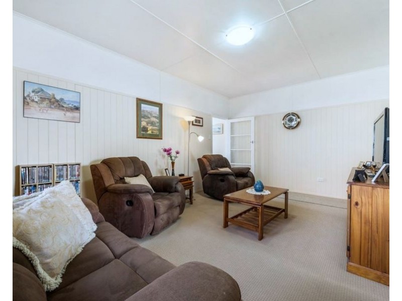 21 Charlotte Street, Newtown QLD 4350