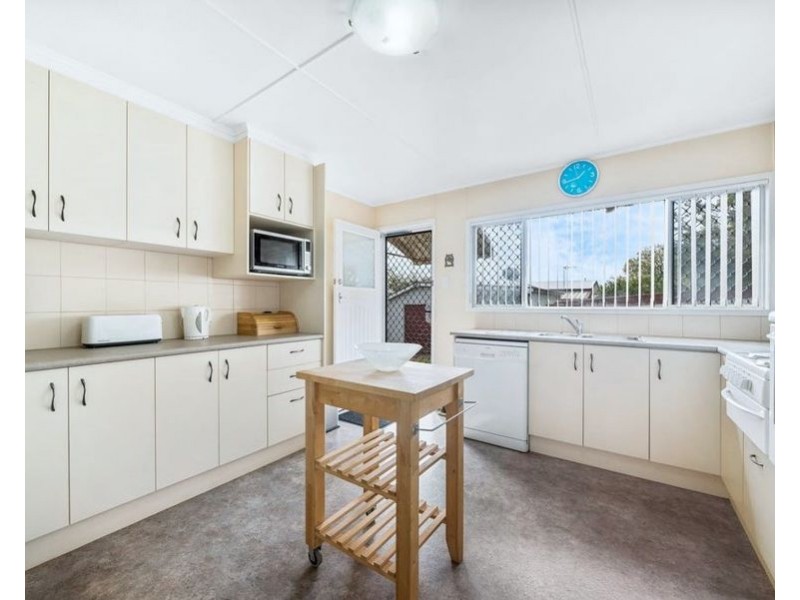 21 Charlotte Street, Newtown QLD 4350