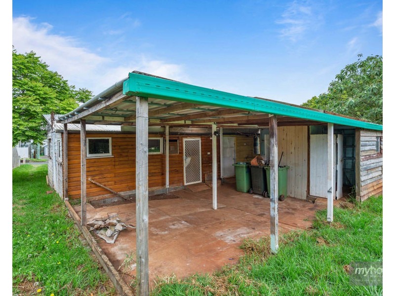 5 Walton Street, North Toowoomba QLD 4350