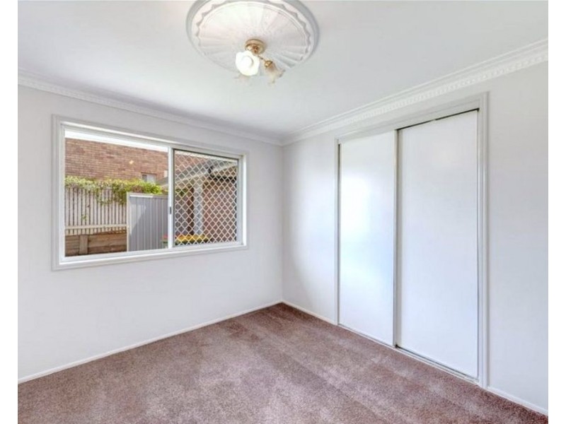 8 Prowse Street, Rockville QLD 4350