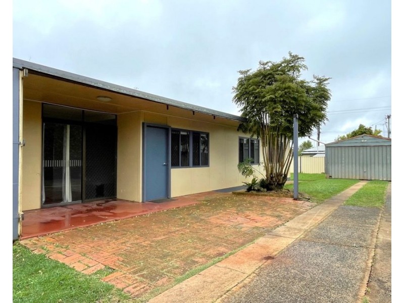 2 Tancred Avenue, Newtown QLD 4350