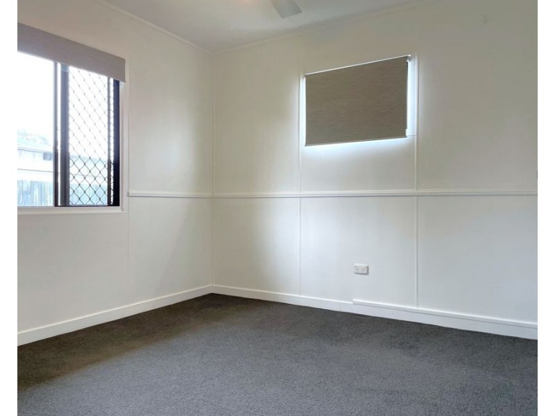 2 Tancred Avenue, Newtown QLD 4350
