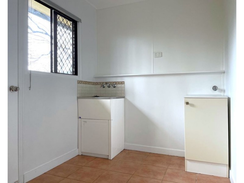 2 Tancred Avenue, Newtown QLD 4350