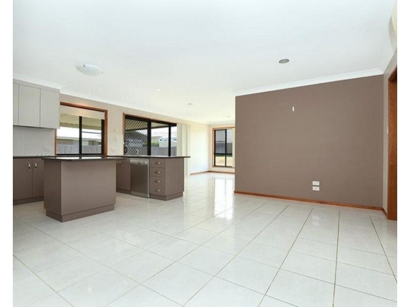 17 Grundy Street, Westbrook QLD 4350