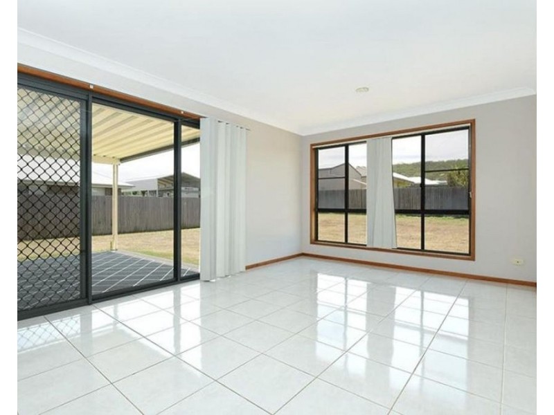 17 Grundy Street, Westbrook QLD 4350