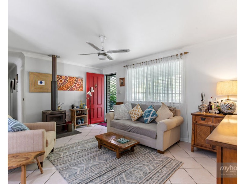 10 Gordon Crescent, Withcott QLD 4352