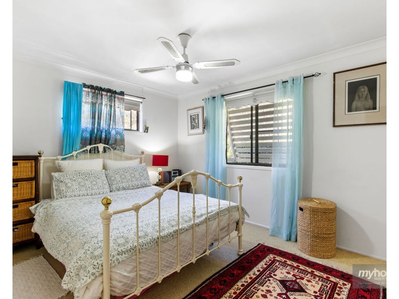 10 Gordon Crescent, Withcott QLD 4352