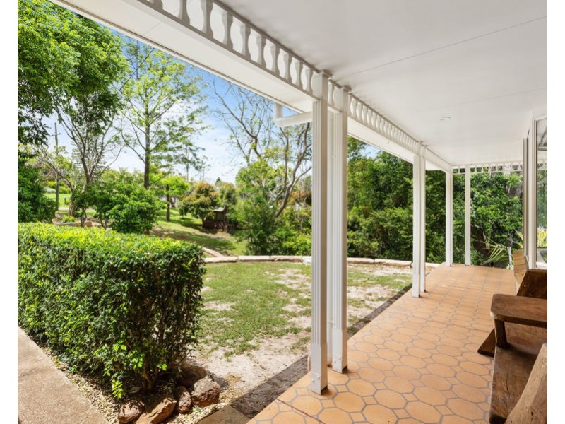 3 Buena Vista Crescent, Blue Mountain Heights QLD 4350